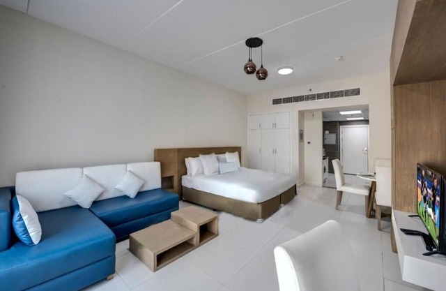 Studio Apartment Near Dubai Internet City Gate