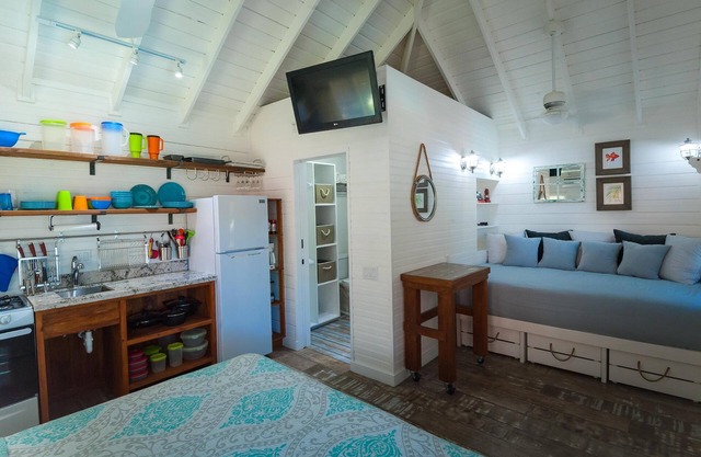 Studio Arriba @ The Blue Bahia Resort in Sandy Bay