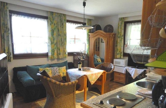 Studio Blick in den Garten - Apartments Krista