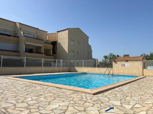 Studio Cabine Climatisé avec Piscine, Terrasse et Parking Privé – Proche Commodités - FR-1-387-137