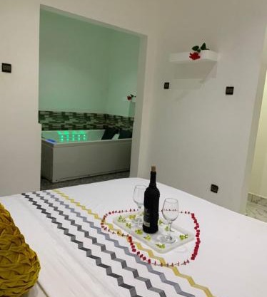 Studio confortable avec jacuzzi