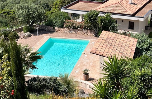 Studio "Giovanna" avec piscine & vue sur la baie d'Ajaccio !