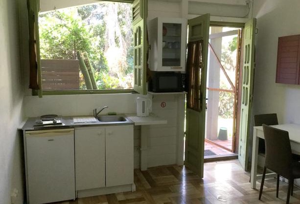Studio in Schoelcher With Enclosed Garden and Wifi - 2 km From the Beach