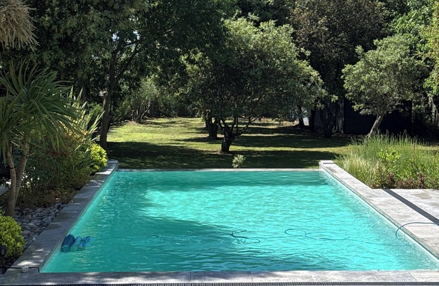 Studio le secret de la garrigue with swimming pool - A relaxing interlude