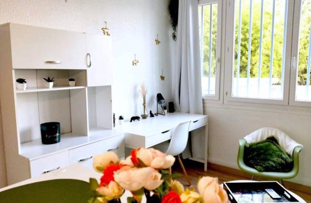 Studio near Parking with WIFI - CENTRE