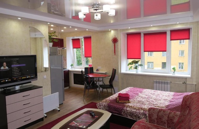 Studio on Kominterna 18 Center