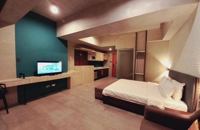 Studio Stay Servce Aprtmnt 2pax allows 3pax 21022