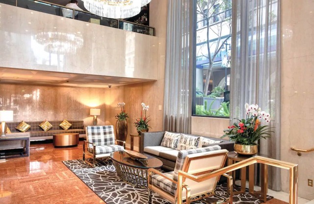 Studio Suite in SF with Hot tub, Sauna & Roof Deck