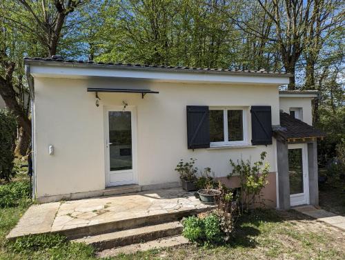 Studio tout confort jardin partagé