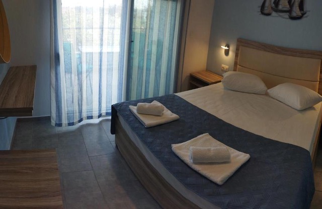 STUDIOS KOULA 2-DIMOS