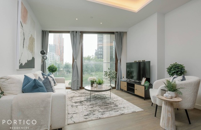 Stunning 2-bed apartment in Thames City, situated in Nine Elms neighbourhood.
