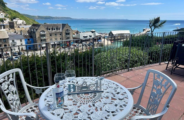 Stunning apartment for 4 with lovely river views