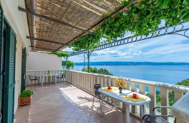 Stunning apartment in Omis with WiFi