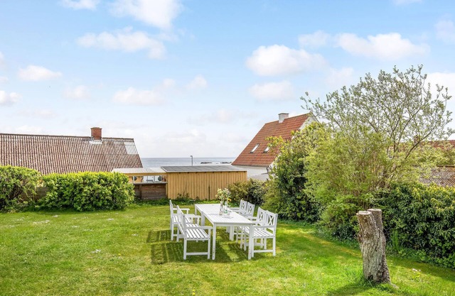 Stunning apartment in Svaneke with WiFi