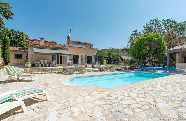 Stunning home in Saint Cezaire