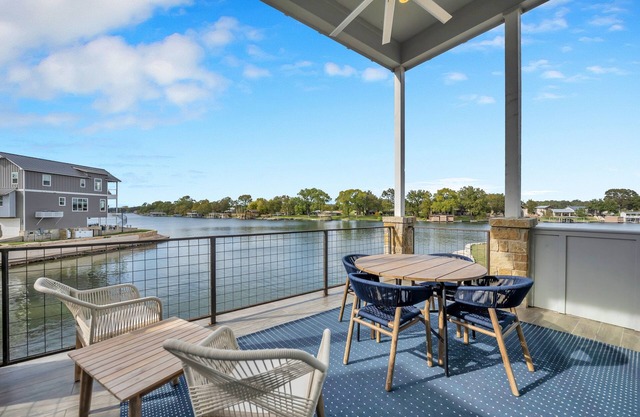 Stunning lakefront home w/pickleball, shared pool & sand volleyball