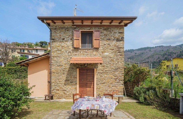 Stunning private villa for 2 people with WIFI, TV and pets allowed
