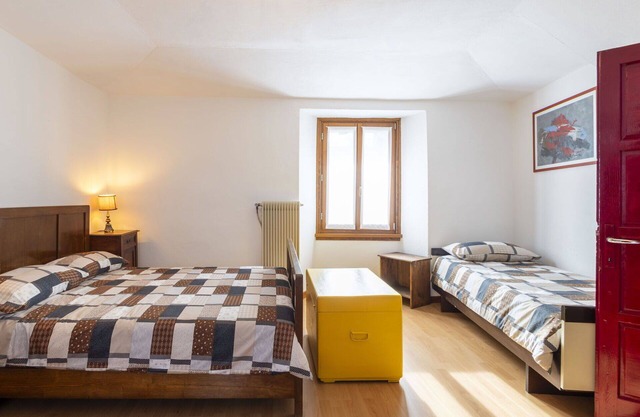 Stunning private villa for 7 people with WIFI, A/C, TV, patio and pets allowed