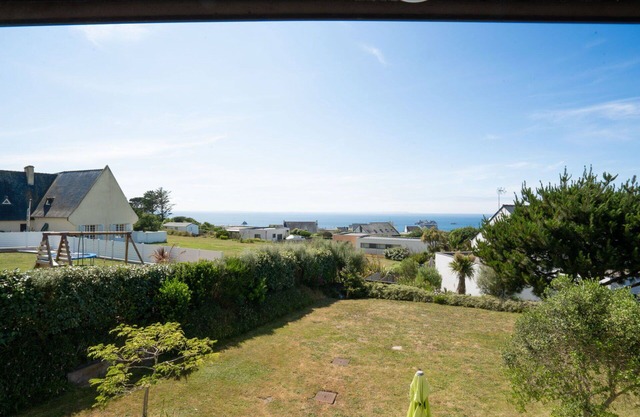 Stunning private villa for 10 guests with WIFI, TV, terrace and pets allowed