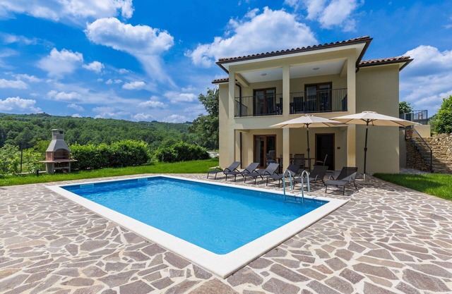 Stunning private villa for 6 people with WIFI, A/C, private pool, TV, terrace and pets allowed