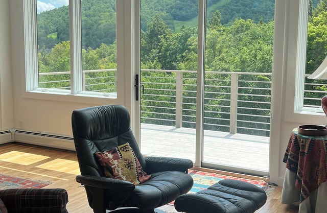 Stunning views of Lincoln Peak, 2-bedroom townhome at Sugarbush