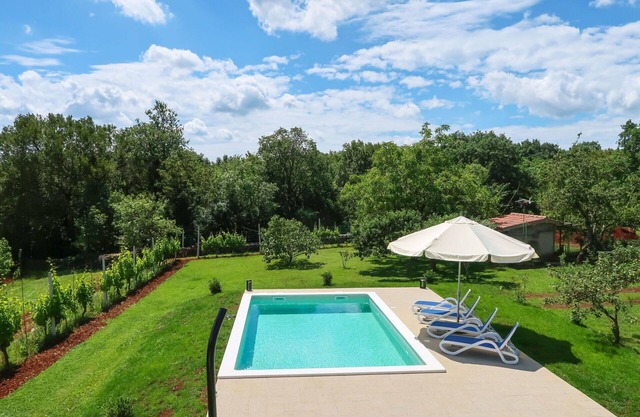 Stunning villa for 6 people with private pool, A/C, WIFI, TV, terrace and pets allowed