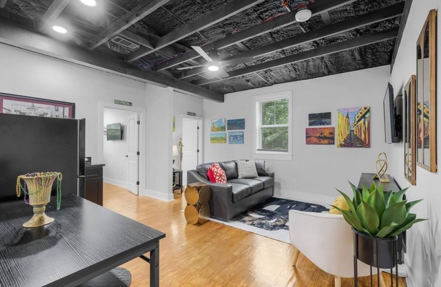 Stylish 1BR Condo in Biloxi with Game Room