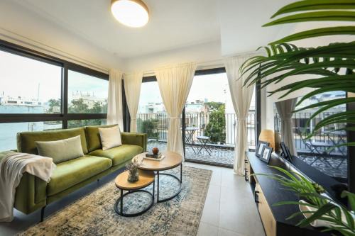 Stylish 2BR Apt w Balcony 5 min From Tel Aviv Port