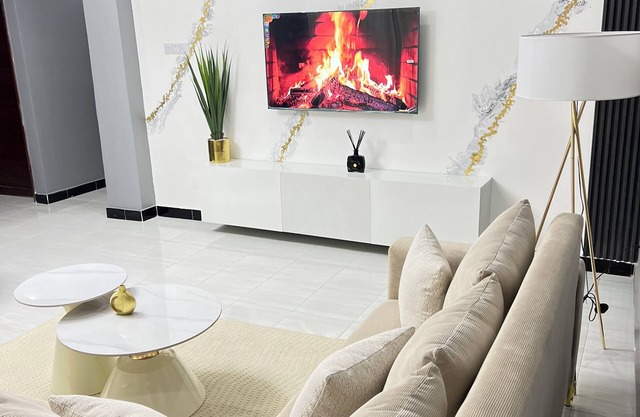 Stylish 2BR Masaki Retreat With POOL & GYM