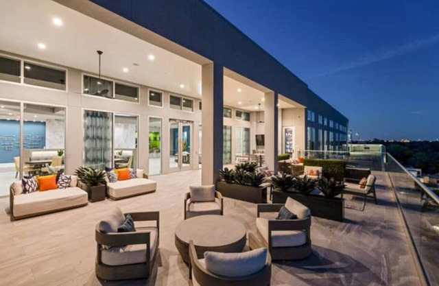 Stylish 3-Bed, 2.5-Bath Furnished Retreat