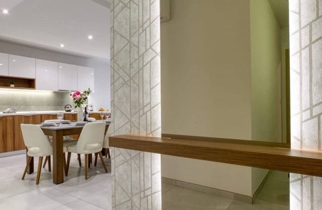 ✨ Stylish 3-bedroom in Swieqi 🇲🇹 — just minutes from beaches 🌊, restaurants 🍴 & nightlife 🎶. The perfect Malta getaway for families & friends 🏡🌞!