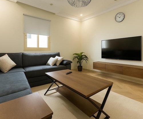 Stylish 3BR Smart TV & Wi-Fi