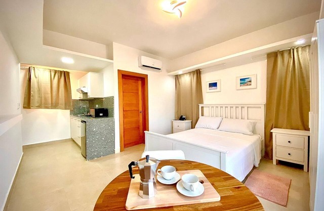 Stylish aparthouse with a sea view
