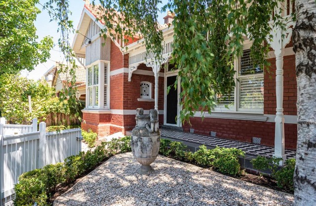 Stylish Contemporary Retreat St Kilda