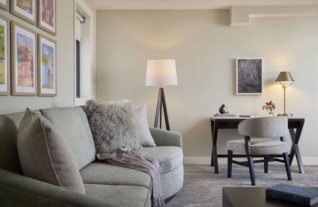 Stylish DC Rental | Full Kitchen w/Dining | Walk to Landmarks | Pet Friendly