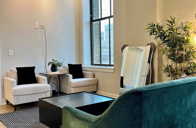 Stylish Downtown 1BR-Harbor View