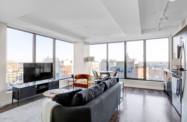Stylish Downtown 1BR w/Luxury Amenities and Rooftop Views by Blueground