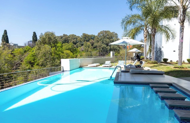 Stylish & Elegant With Epic Views Near Menlyn