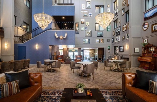 Stylish Historic Views Room, Ideal for Relaxing Getaways near Restaurants & Fun
