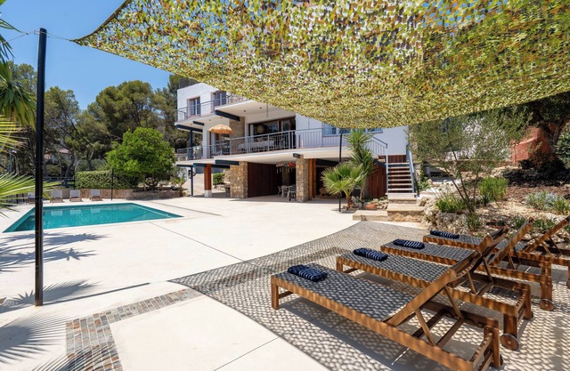 Stylish house with sea views in Bellamar - creative, relaxed & close to the beach