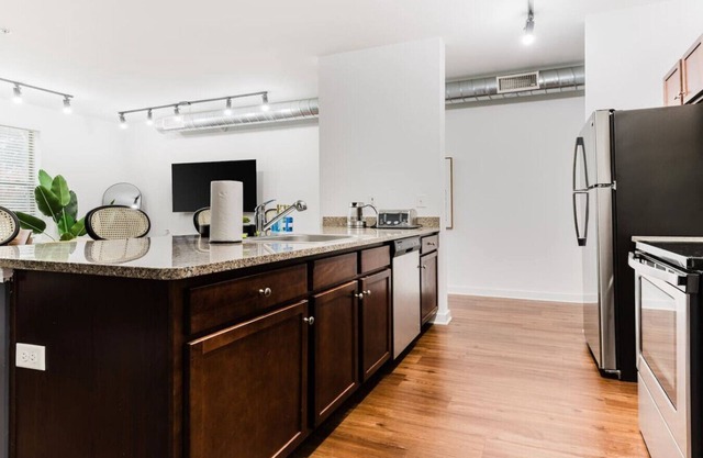 Stylish Loft | 9 min walk to Orpheum