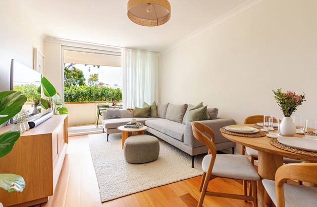Stylish & perfectly located Bondi Beach hideaway