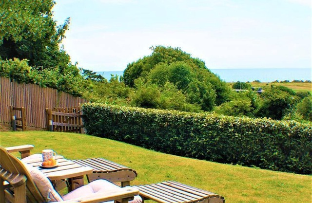 Stylish Seaview House with Hot Tub