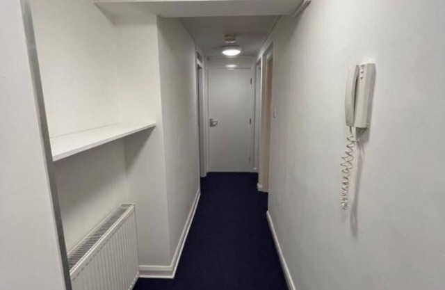 Stylish Triple Room with Shower