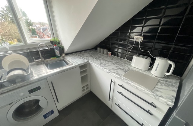 Stylish Two Bedroom Apartment in Leeds