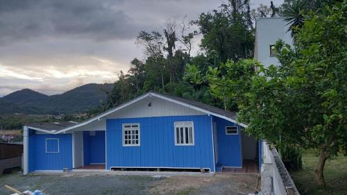 Suítes Simples Casa Madeira - Blumenau
