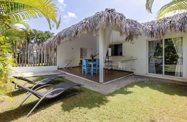Sueños 2 – 1BR Villa with Pool, Starlink, Walk to Beach & Shops, Las Terrenas