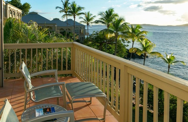 Suite 8C - Gallows Point Resort Oceanfront Upper 1BR, Suite St. John Villas