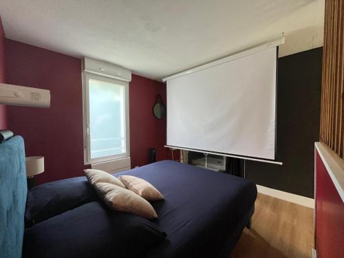 Suite Rohmer Vidéoprojecteur et cocon intimiste