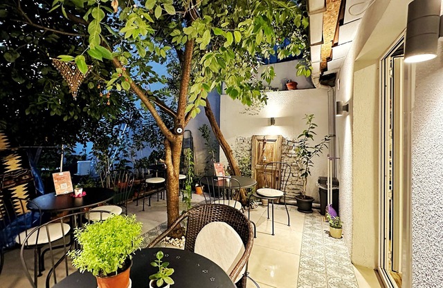 Sultan Pier Hotel